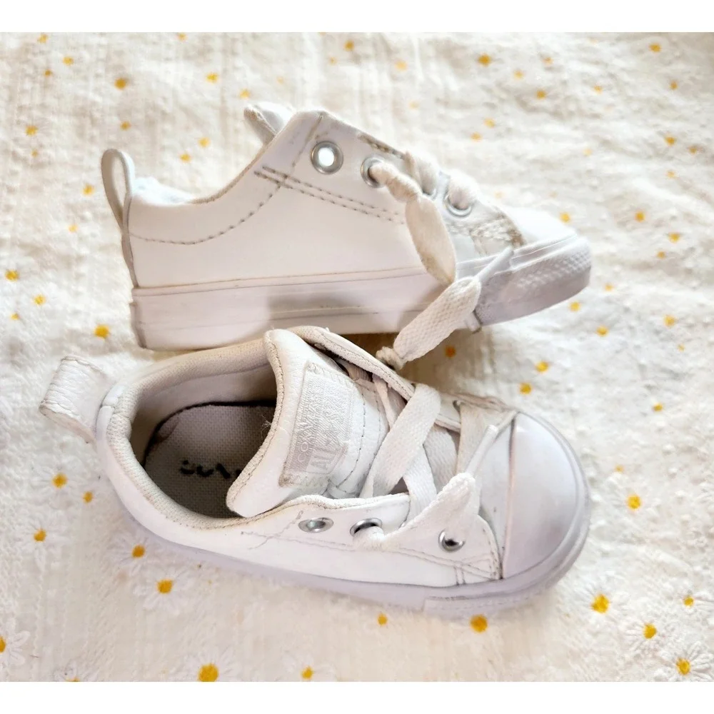 Converse Toddler Chuck Taylor All Star Street White Leather Lace Shoes Toddler 5